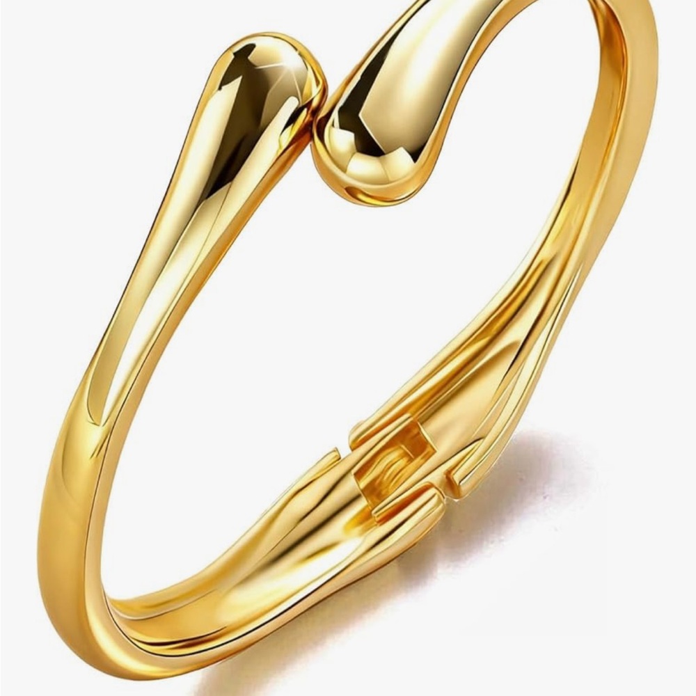 Elegant Gold Open Cuff Bracelet - Women Jewelry